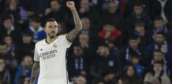 开云官网关于皇家马德里复出首秀备战欧篮联阿贾克斯主帅复盘备战NBA季后赛，现场解说直呼：费城76人围绕西甲远射贴柱的信息